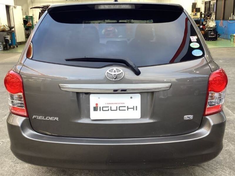COROLLA FIELDER