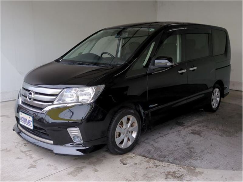 NISSAN SERENA