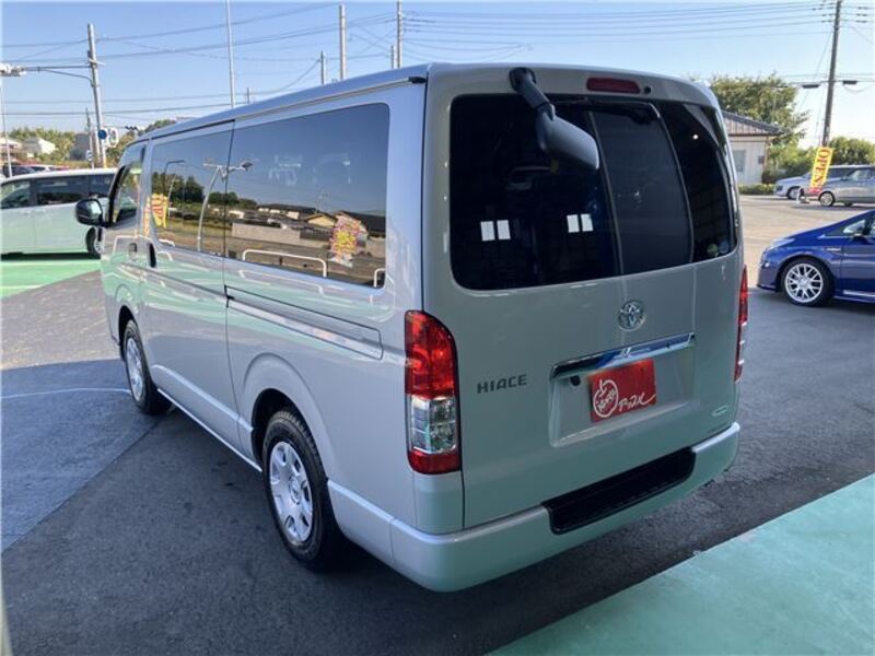 HIACE VAN