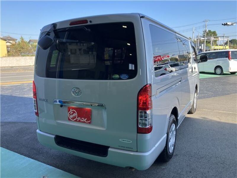 HIACE VAN