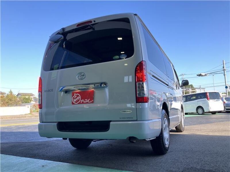 HIACE VAN