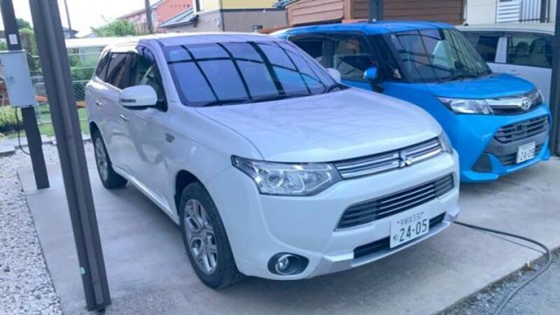 OUTLANDER PHEV-0