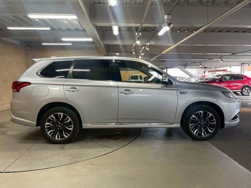 OUTLANDER PHEV