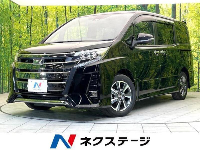 TOYOTA NOAH
