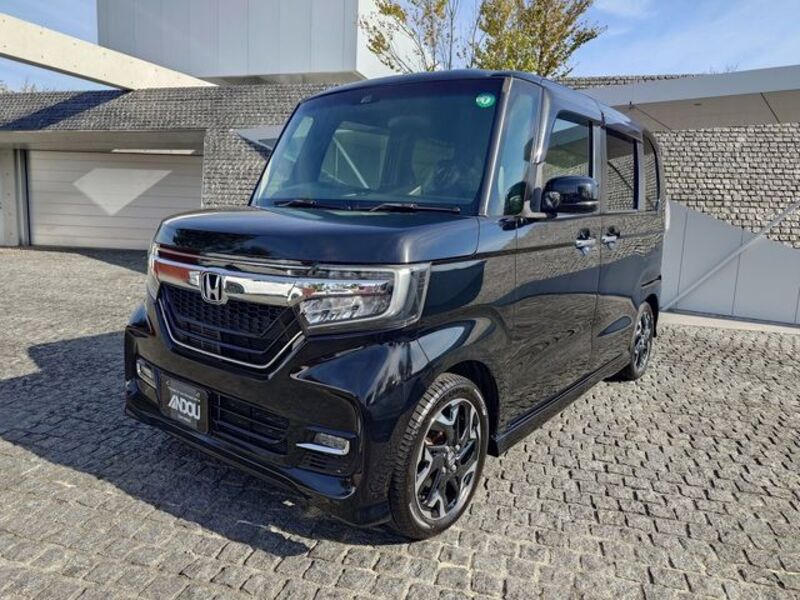 HONDA N BOX CUSTOM