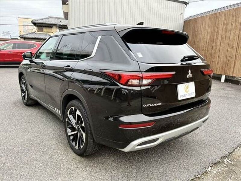 OUTLANDER PHEV