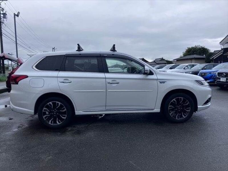 OUTLANDER PHEV
