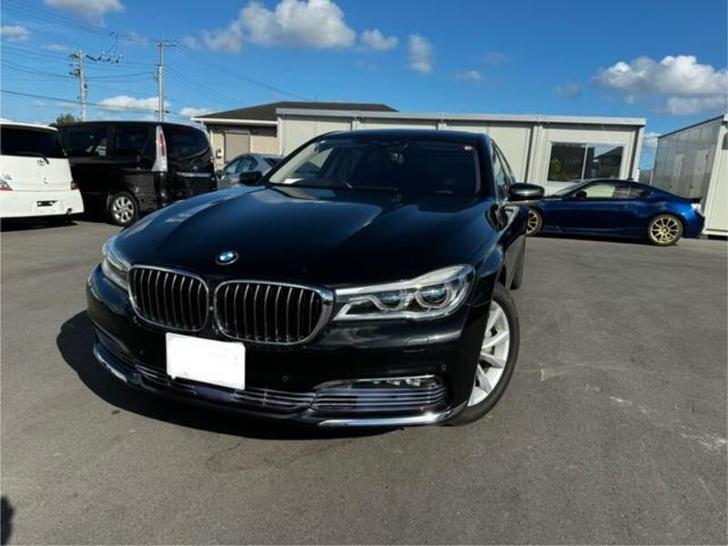 BMW 7 SERIES