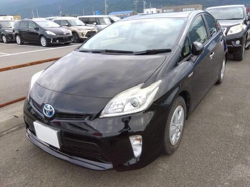 TOYOTA PRIUS