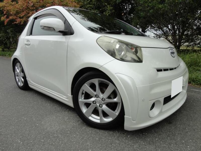 TOYOTA IQ