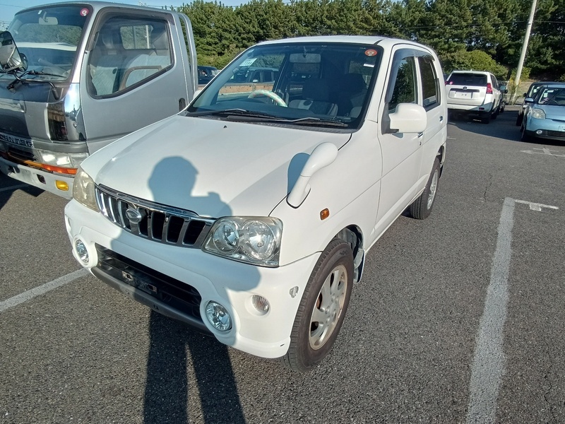 DAIHATSU TERIOS KID
