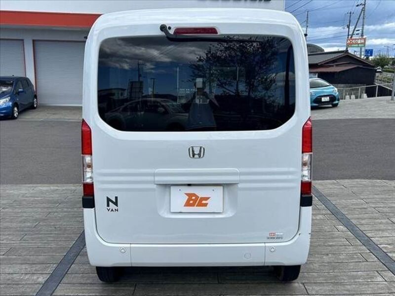 N-VAN