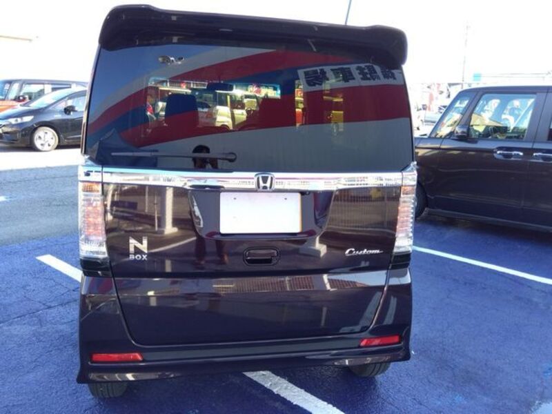 N BOX CUSTOM