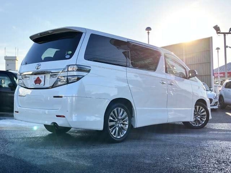VELLFIRE