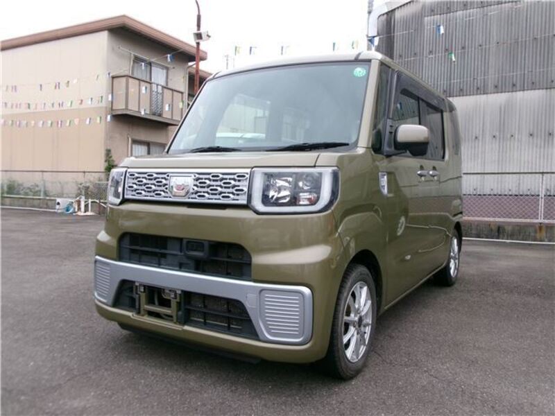 DAIHATSU WAKE
