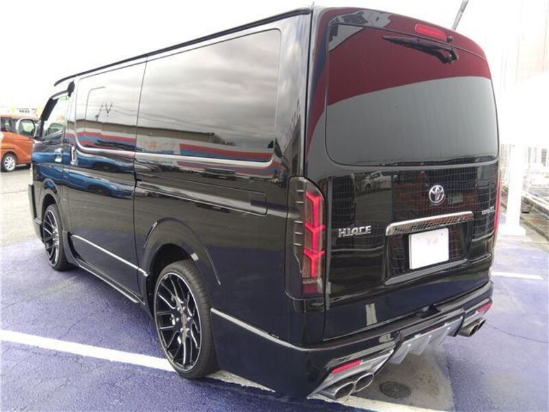 HIACE VAN
