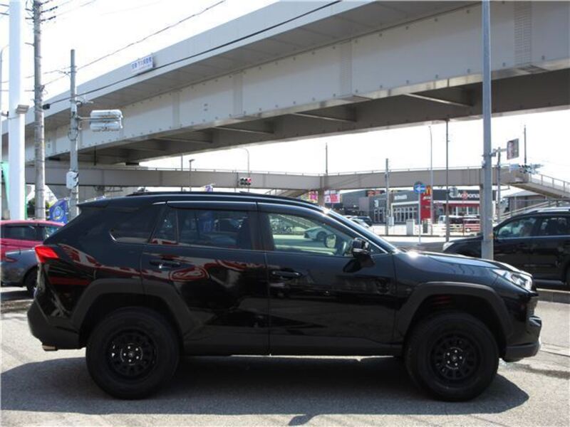 RAV4