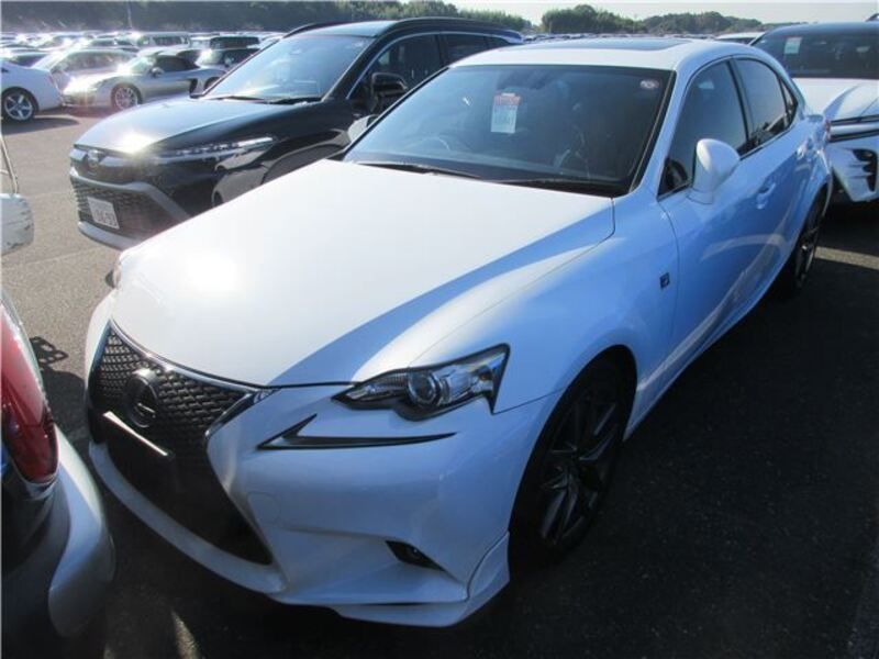 LEXUS IS