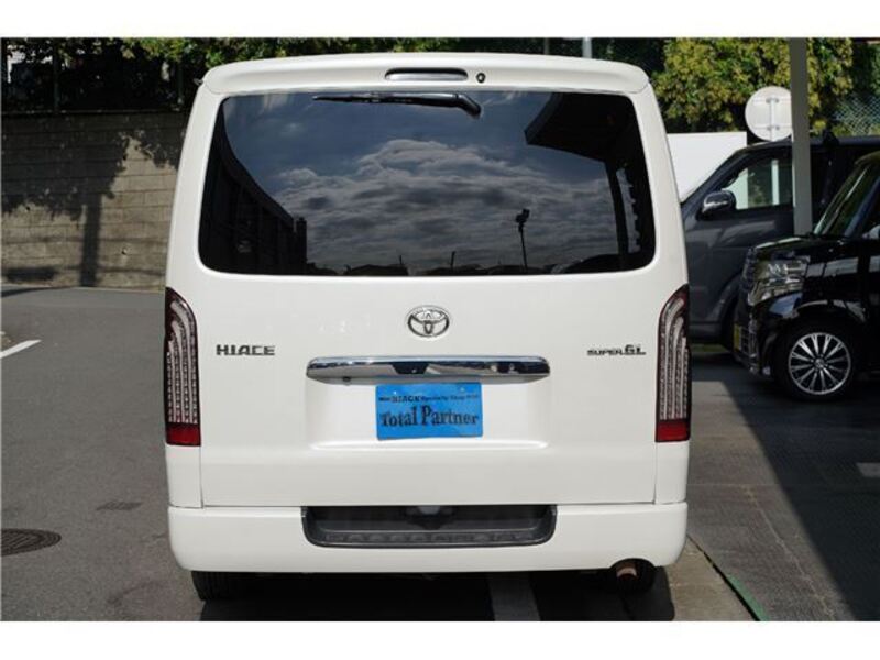 HIACE VAN