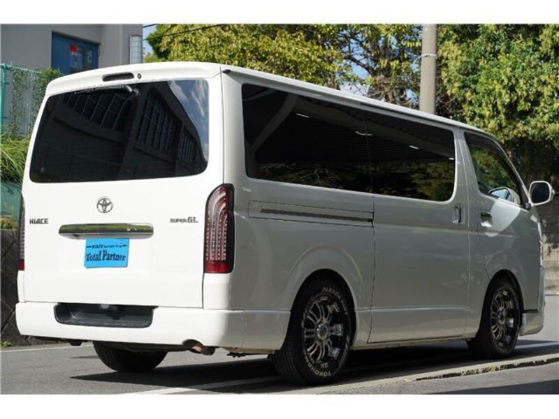 HIACE VAN
