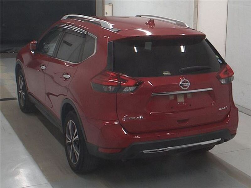 X-TRAIL