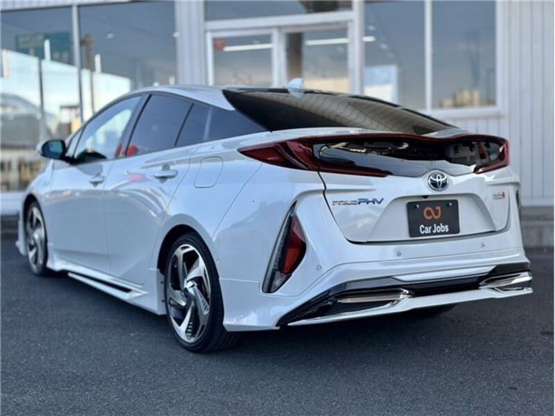 PRIUS PHV