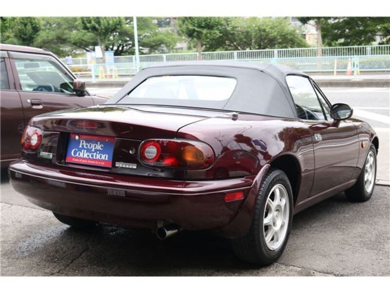 EUNOS ROADSTER