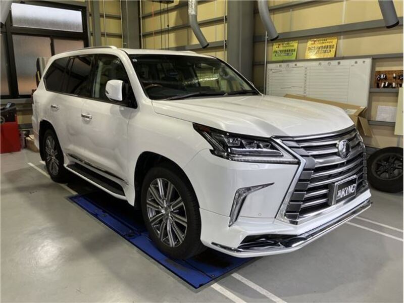 LEXUS LX