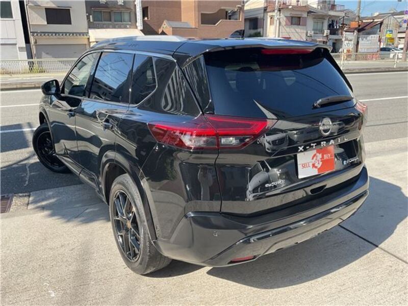 X-TRAIL