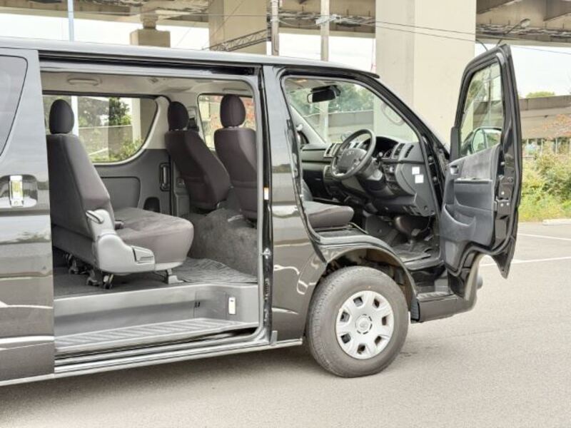 HIACE VAN
