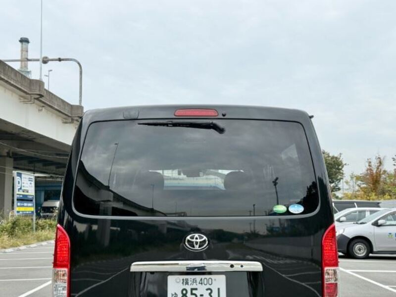 HIACE VAN