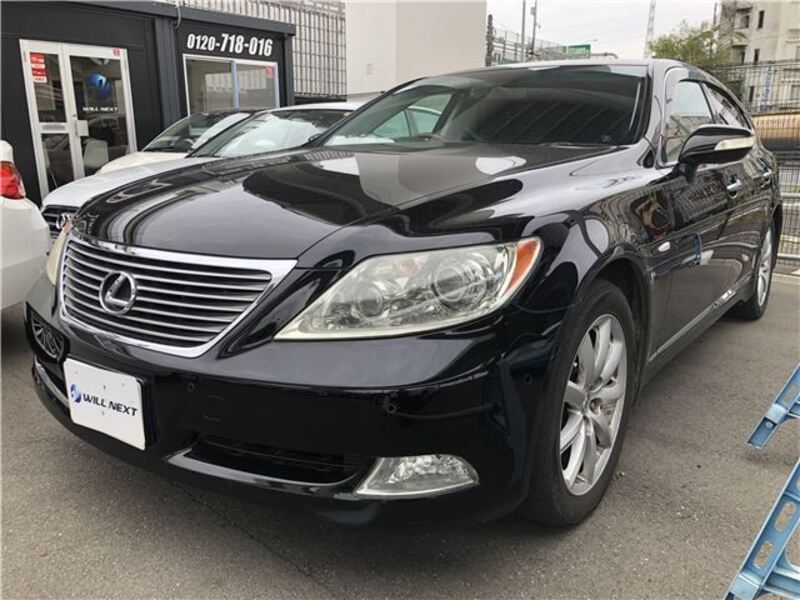 LEXUS LS