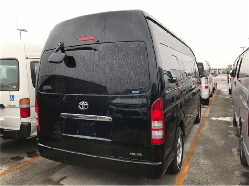 HIACE VAN