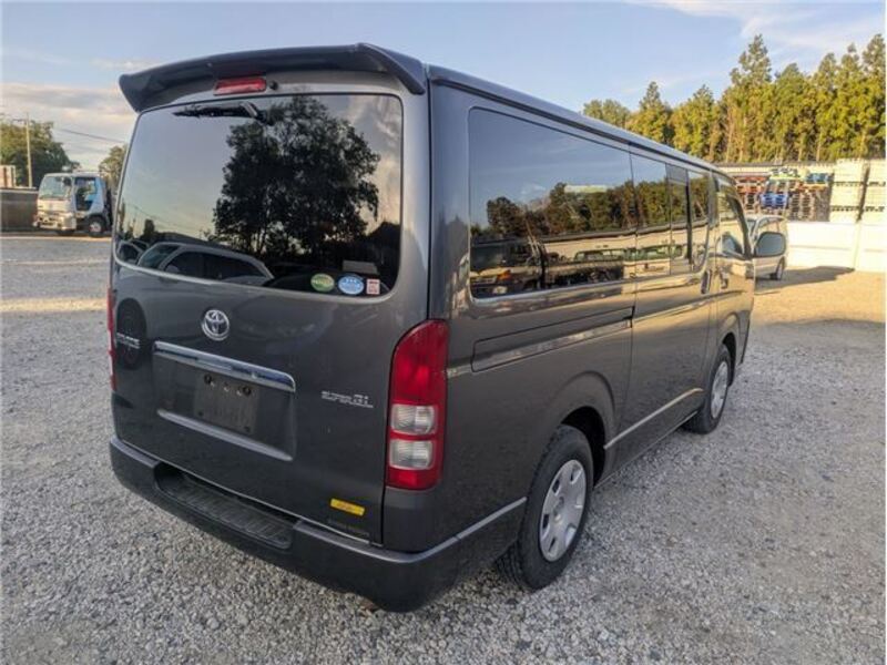 HIACE VAN