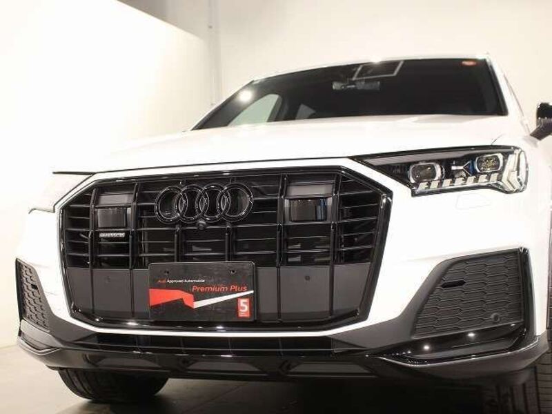 Q7