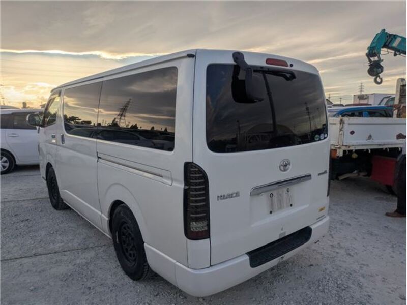 HIACE VAN