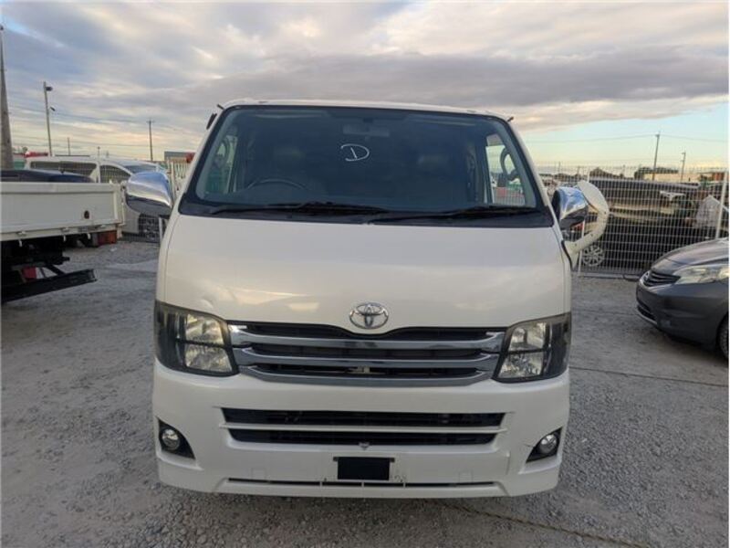 HIACE VAN