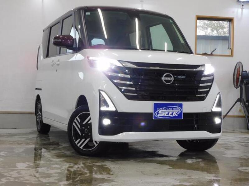 NISSAN ROOX