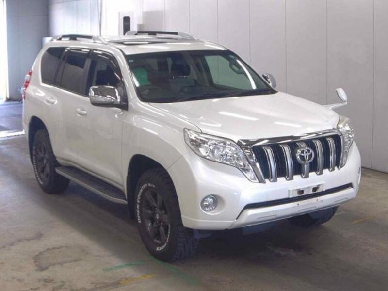 TOYOTA LAND CRUISER PRADO