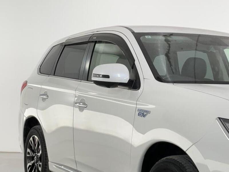 OUTLANDER PHEV