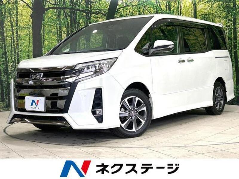 TOYOTA NOAH