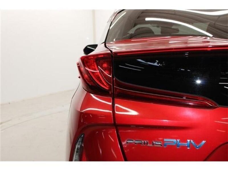 PRIUS PHV