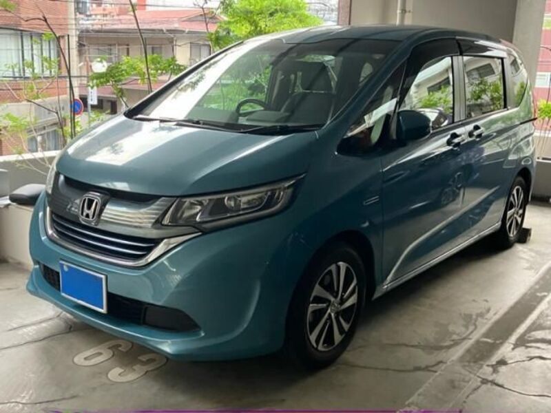 HONDA FREED HYBRID