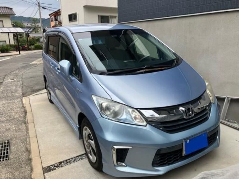 HONDA FREED HYBRID