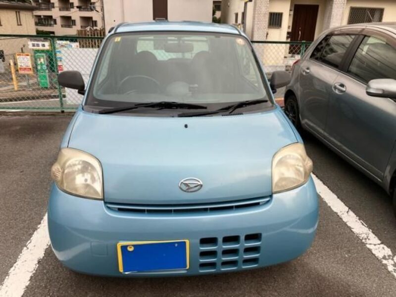 DAIHATSU ESSE