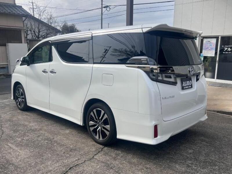 VELLFIRE