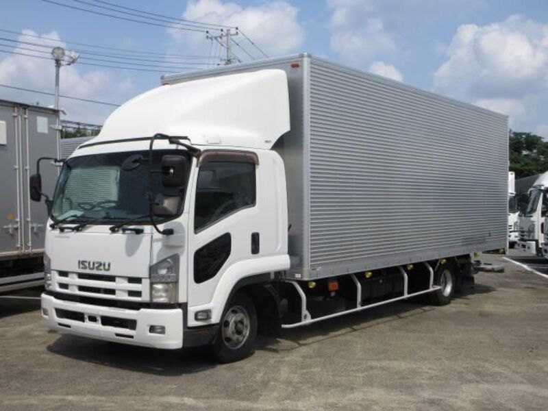 ISUZU FORWARD