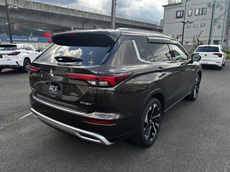 OUTLANDER PHEV