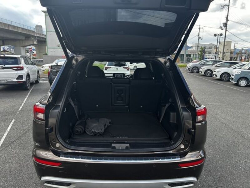 OUTLANDER PHEV