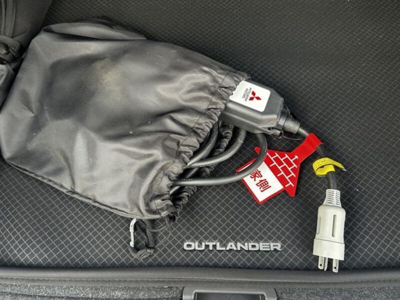 OUTLANDER PHEV